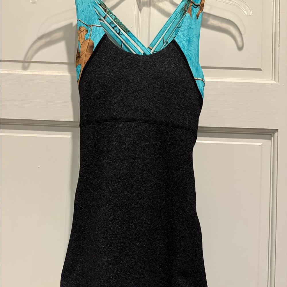 Women's Yoga top with built in bra.